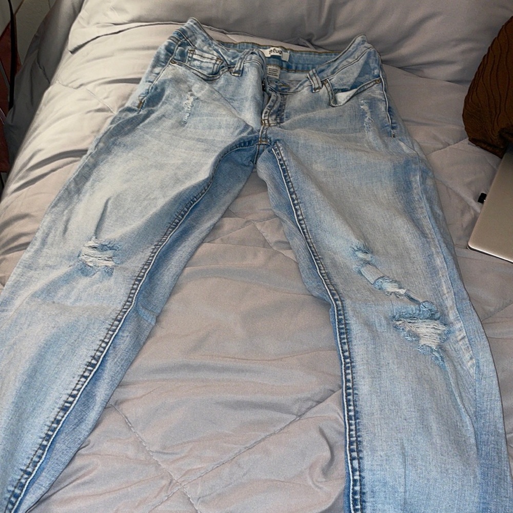 Ripped jeans
